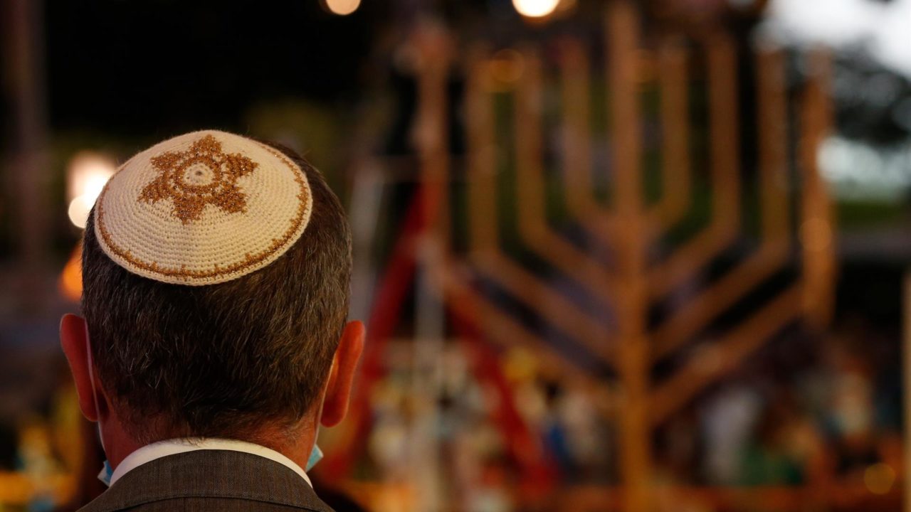 Israel cerrará fronteras 14 días para contener variante Ómicron