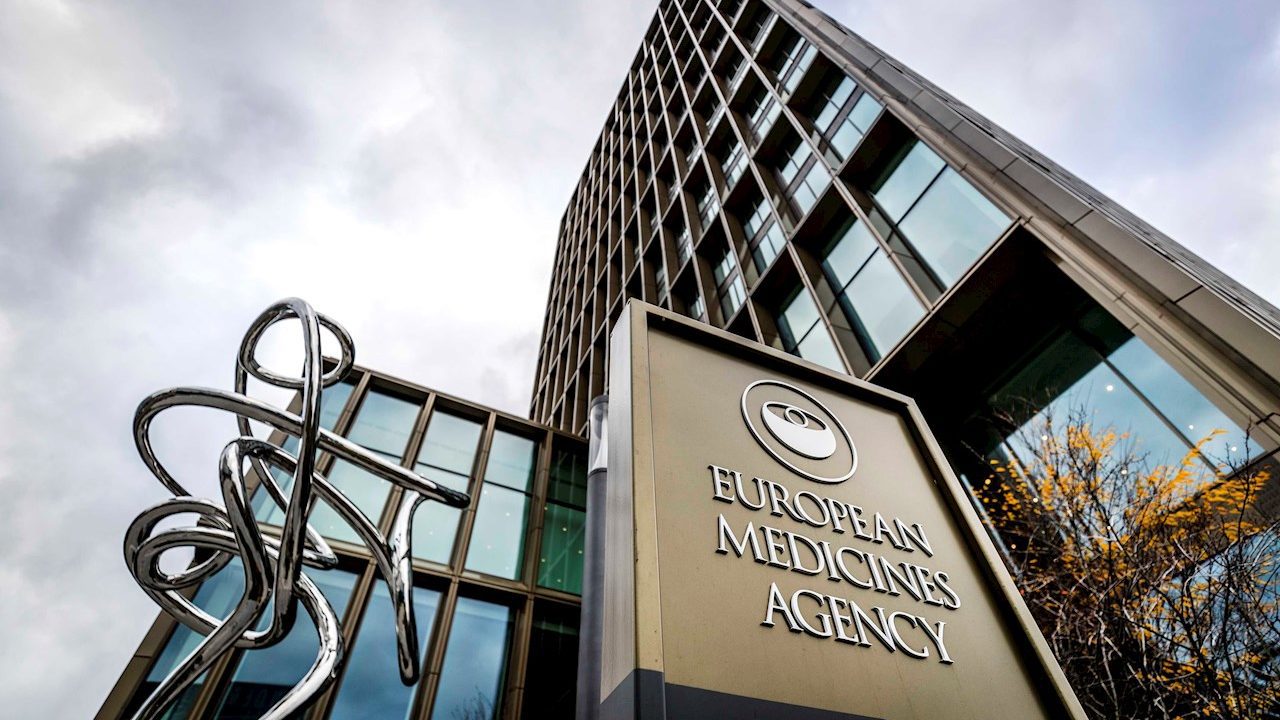 Europa concluye evaluación de tratamiento contra Covid-19 de Eli Lilly