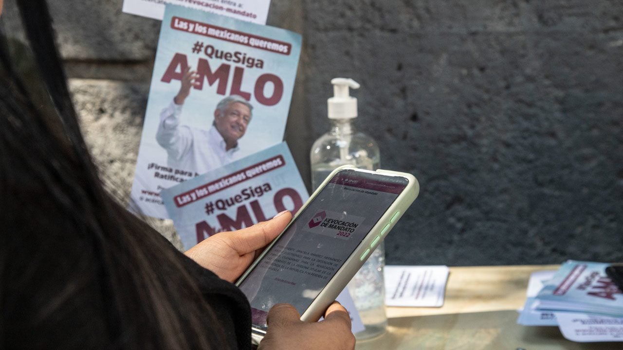 Se agota tiempo para Morena; lleva 26% de firmas validadas para revocación