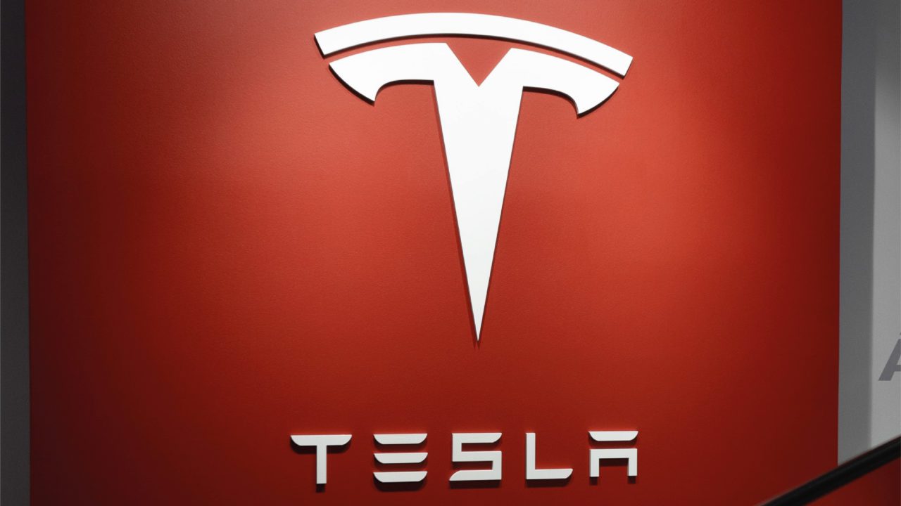 Tesla recibe luz verde para el proyecto de una fábrica de baterías en Shanghái