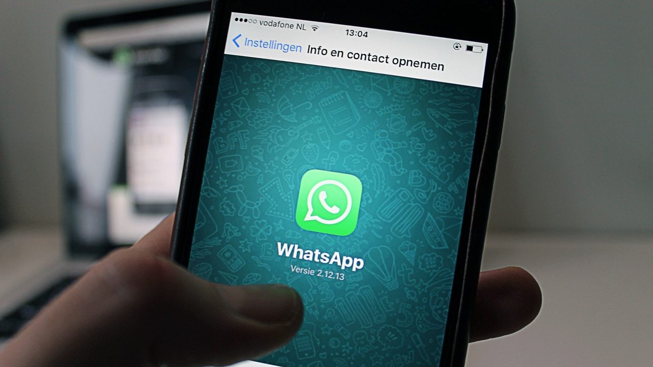 Agencia de EU ordenó a WhatsApp espiar teléfonos chinos y extranjeros