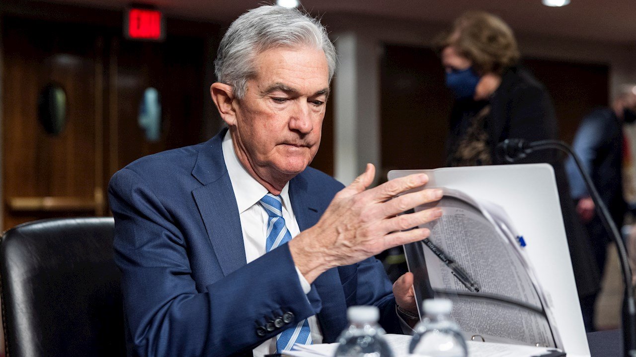 El reloj corre para que la Fed se apure en disminuir la inflación: Powell