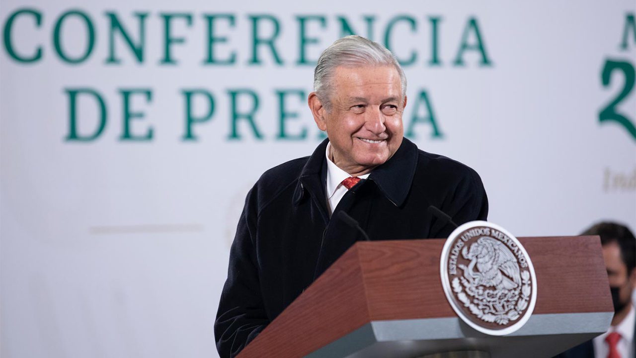 Blindaje de obras es para agilizar construcción, no para ocultar datos: AMLO