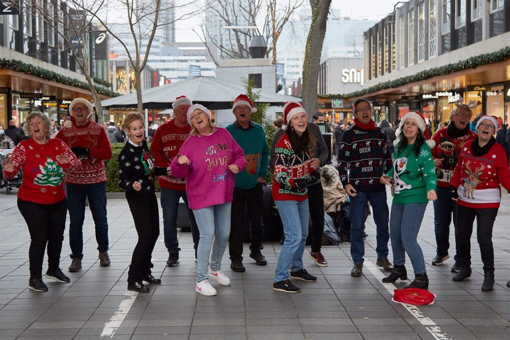 Navidad Last Minute Shopping And Protests Take Place Ahead of Covid lockdown In The Netherlands