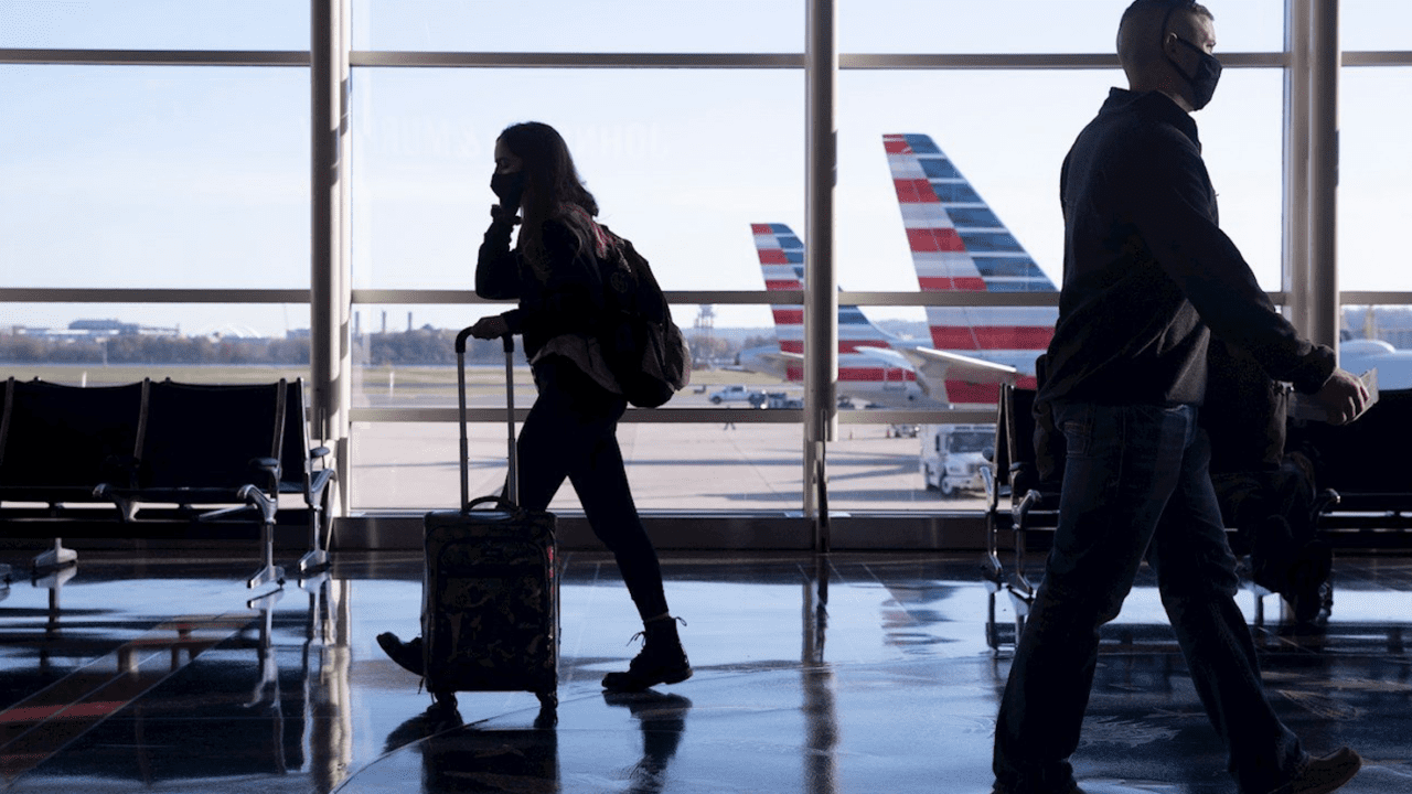 Aerolíneas cancelan más de 5,000 vuelos en EU en primer fin de semana del año