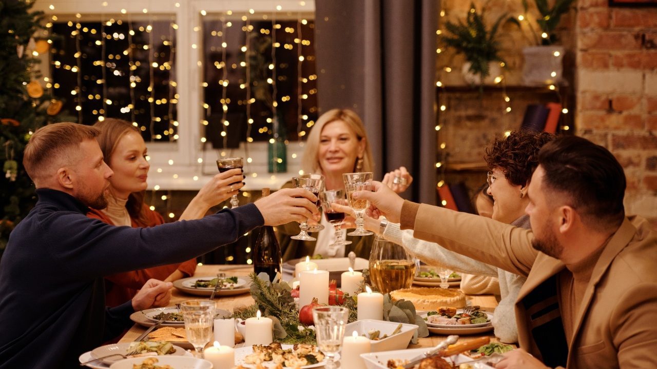 Consejos para sobrevivir a la cena de Navidad y Año Nuevo sin sentirse mal