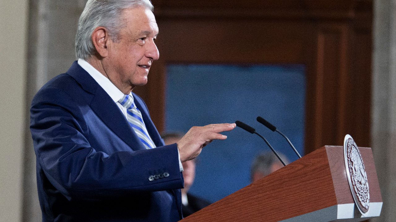 Es bueno que el PAN deje actitud extremista y se abra al diálogo: AMLO