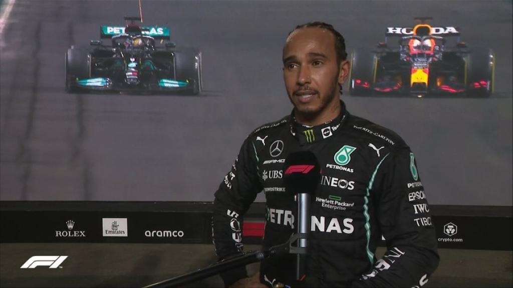 Hamilton gana accidentado Gran Premio de Arabia Saudita de Fórmula Uno