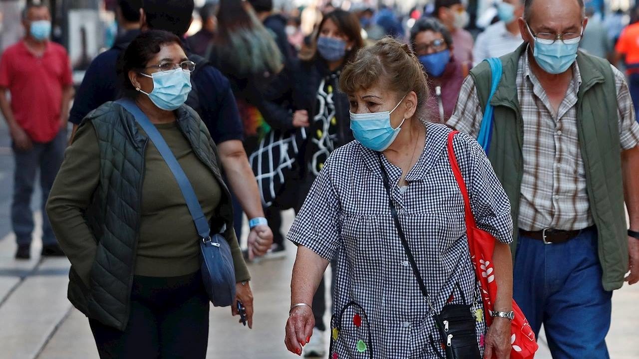 México suma 19,132 nuevos contagios y 76 fallecidos más por la Covid-19