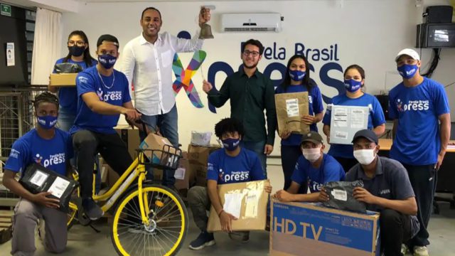 Favela Brasil Xpress, la startup originada en una favela que reparte paquetes donde otros temen llegar