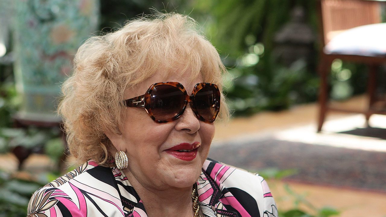 Actriz Silvia Pinal dejará zona covid pero seguirá en área intensiva