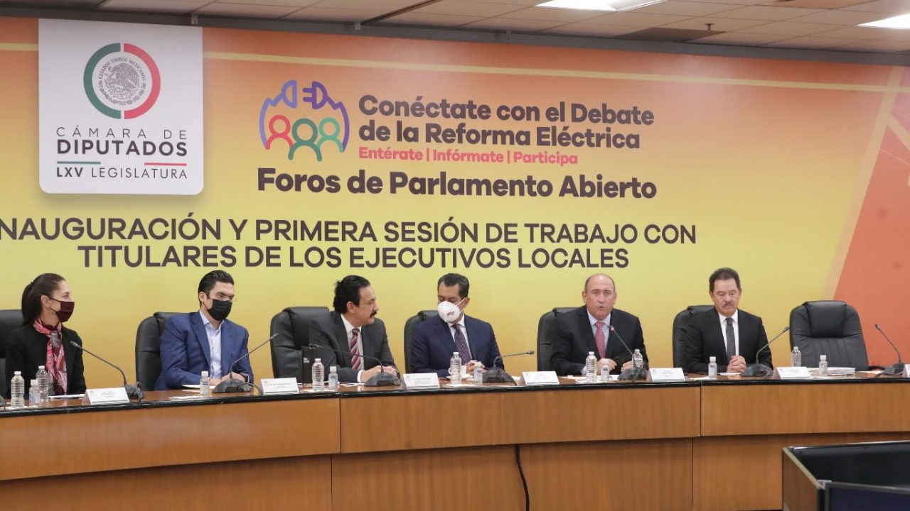 Gobernadores de Morena piden a legisladores aprobar  reforma eléctrica de AMLO