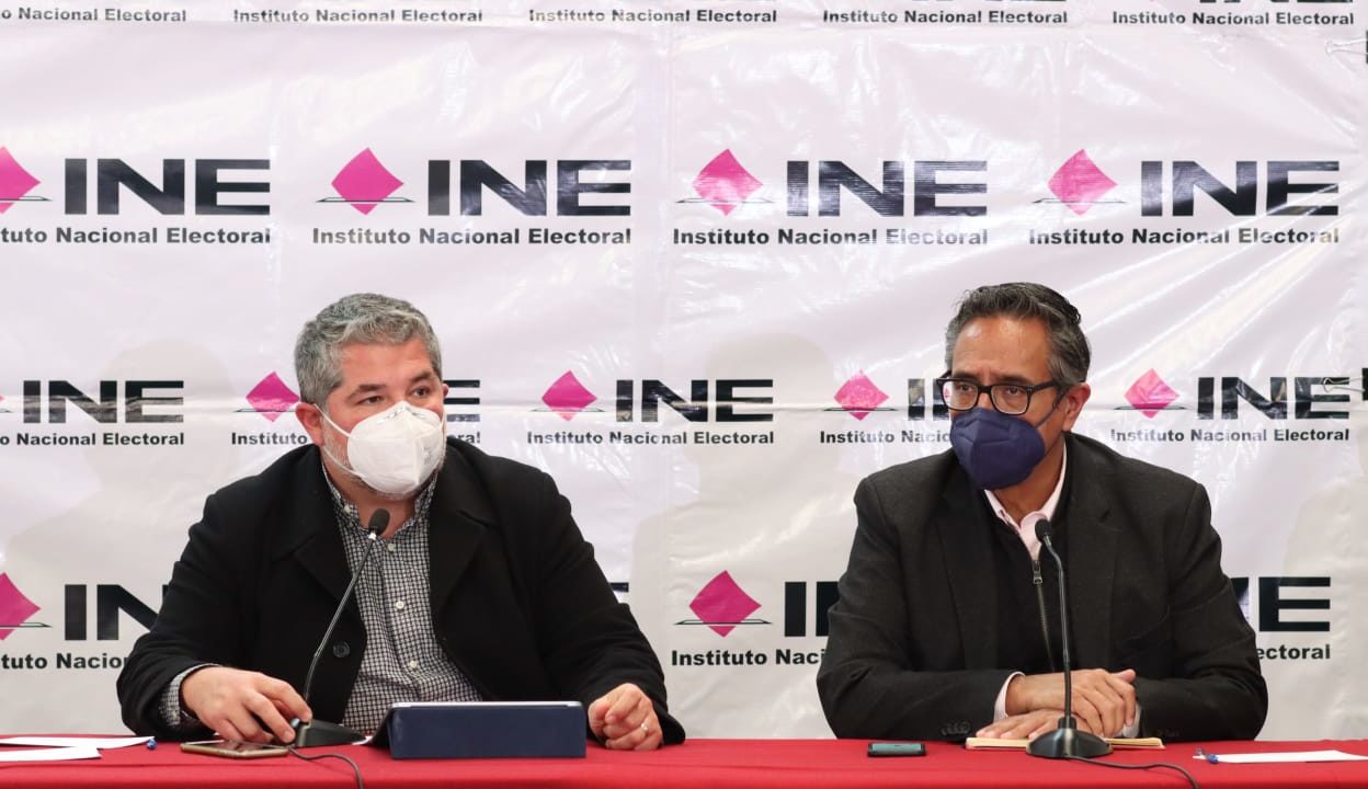 INE gastará 6.3 mdp más para revisar las firmas para la consulta de revocación