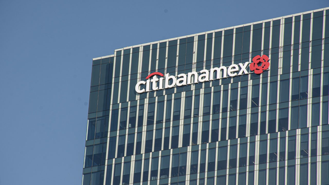 Queremos que Banamex se quede en empresarios regios: creador de criptomoneda