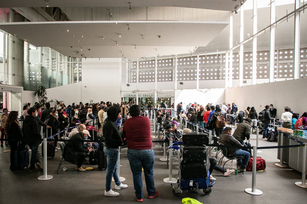 Cancelacion vuelos aeropuerto Aeromexico 2