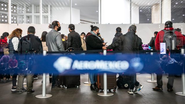 Cancelacion vuelos aeropuerto Aeromexico 4