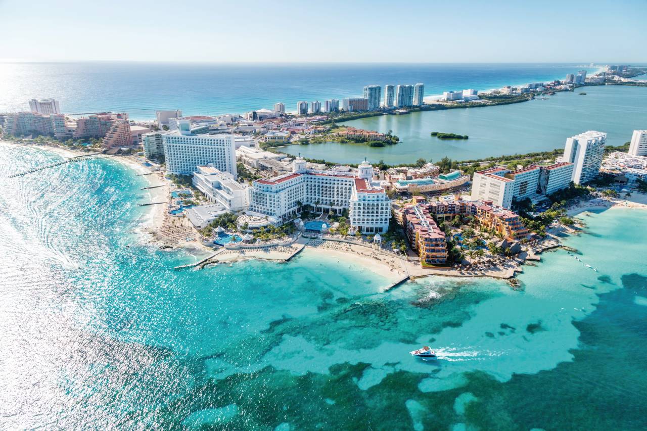 Las playas de Cancún esperan a 30,000 springbreakers en primavera
