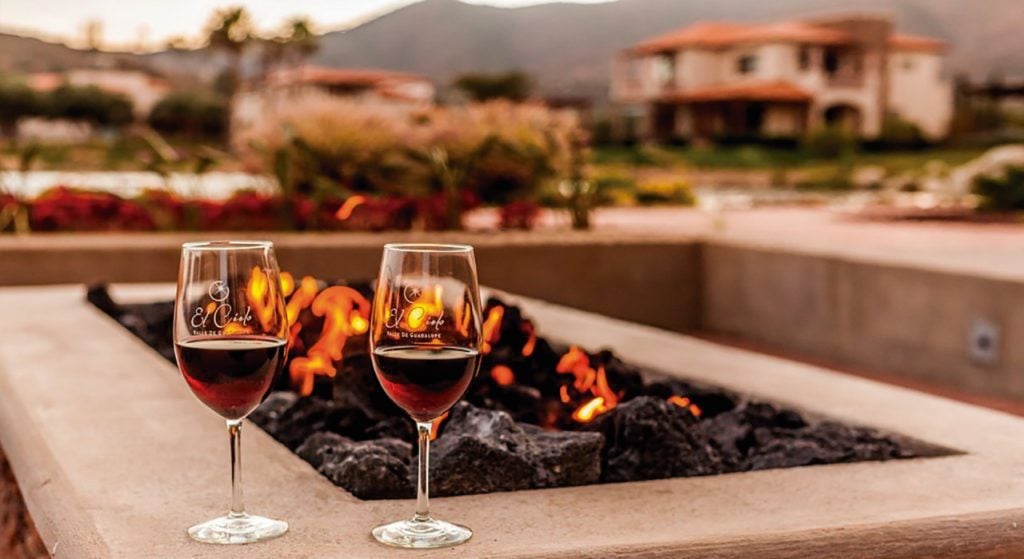 Copas de vino en El Cielo Winery Resort