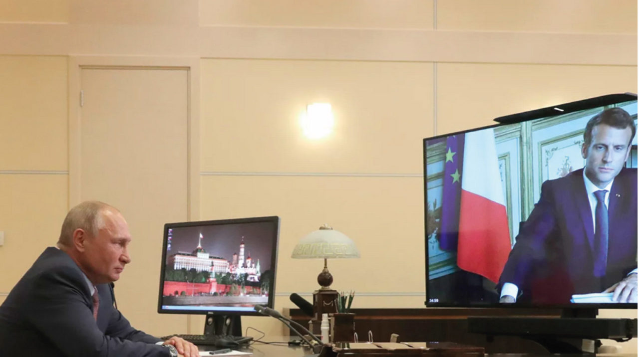 Putin dice a Macron que Rusia logrará sus objetivos en Ucrania