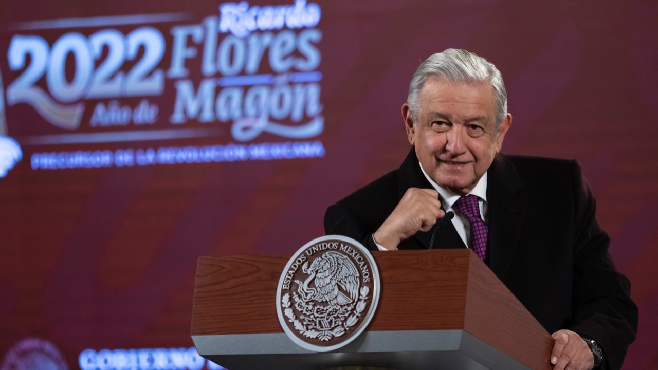 INE pide otra vez a AMLO evitar propaganda en veda por consulta de revocación