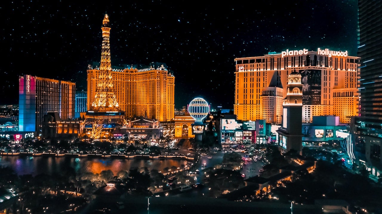 Trabajadores de casinos de Las Vegas también consideran entrar en huelga