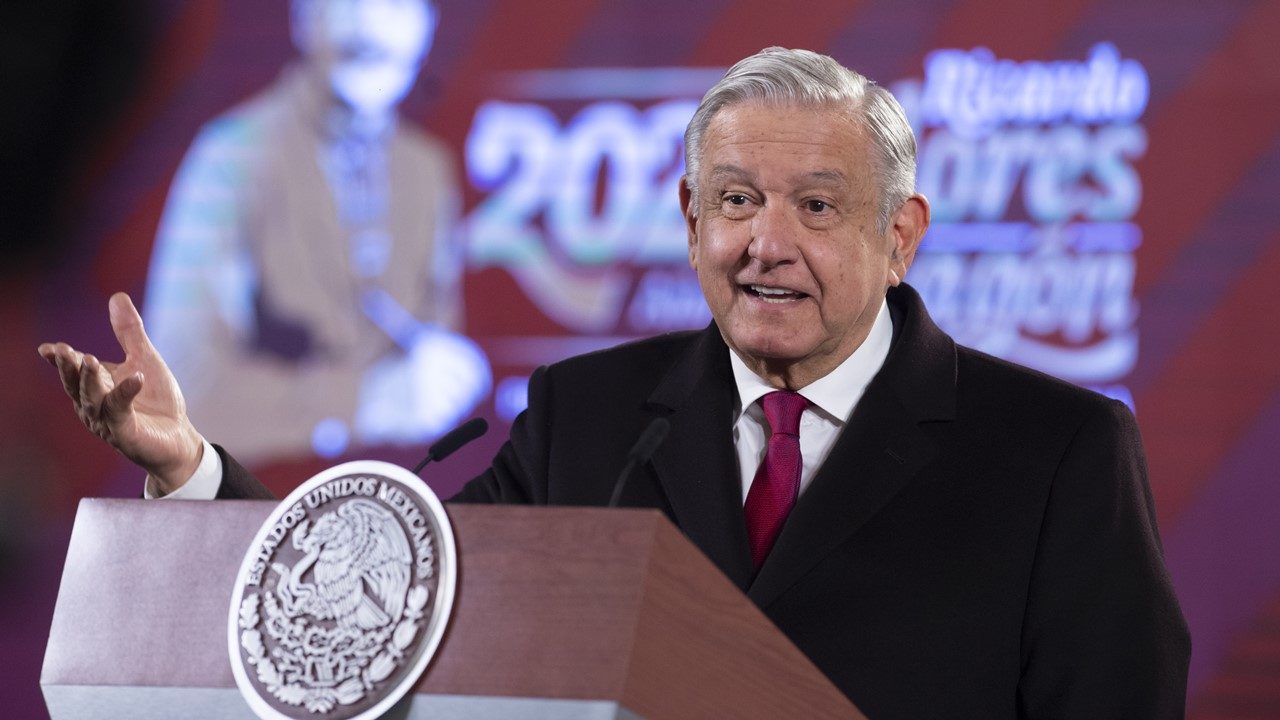 La política divisoria de AMLO disuade la inversión y crecimiento económico del país: CEESP