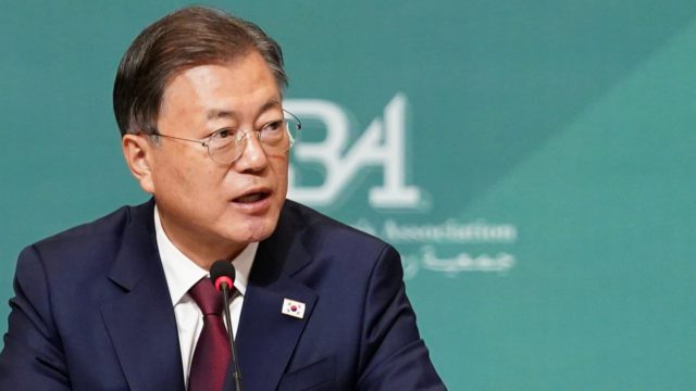Presidente de Corea del Sur pide pacto comercial con México