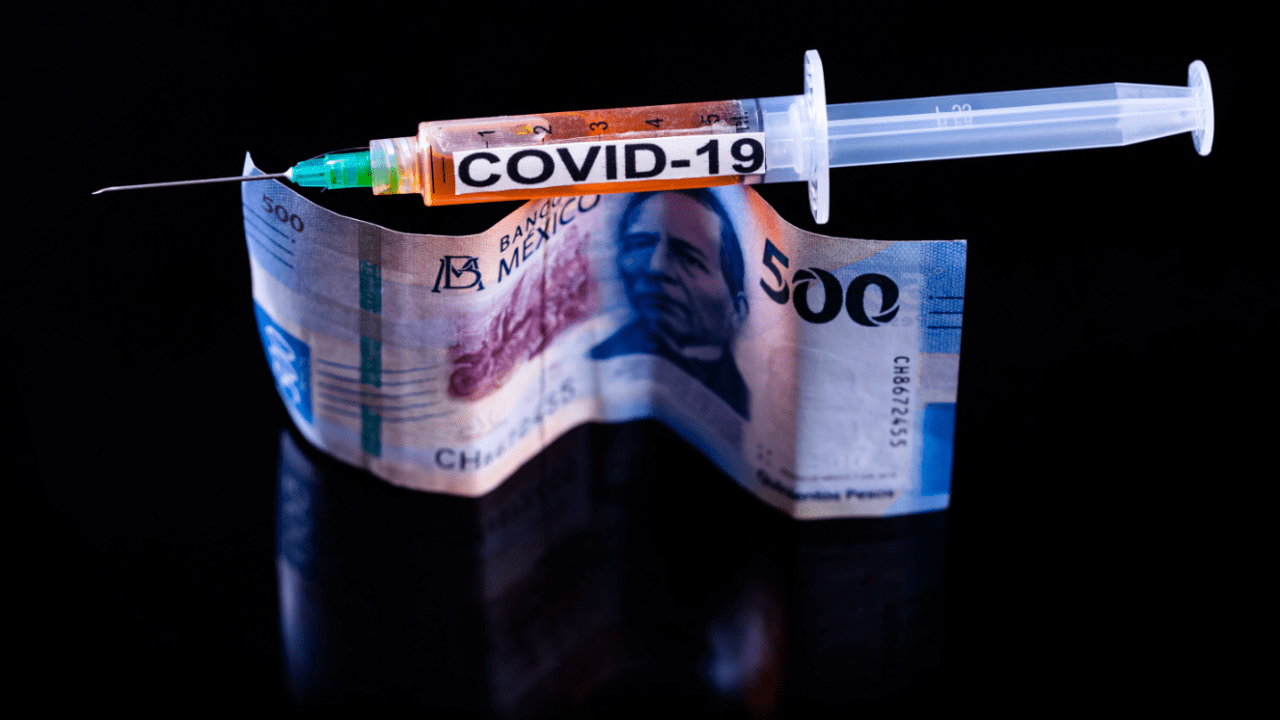 Para no enfrentar gastos de hasta 1.3 mdp en terapia intensiva, más mexicanos se aseguran