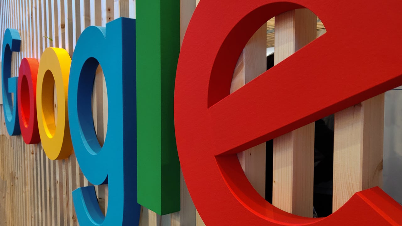 Trabajadores de Google protestan por los recortes de plantilla