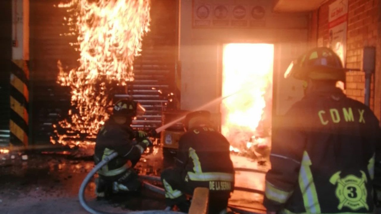 Incendio consume fábrica de bicicletas en zona industrial de Vallejo