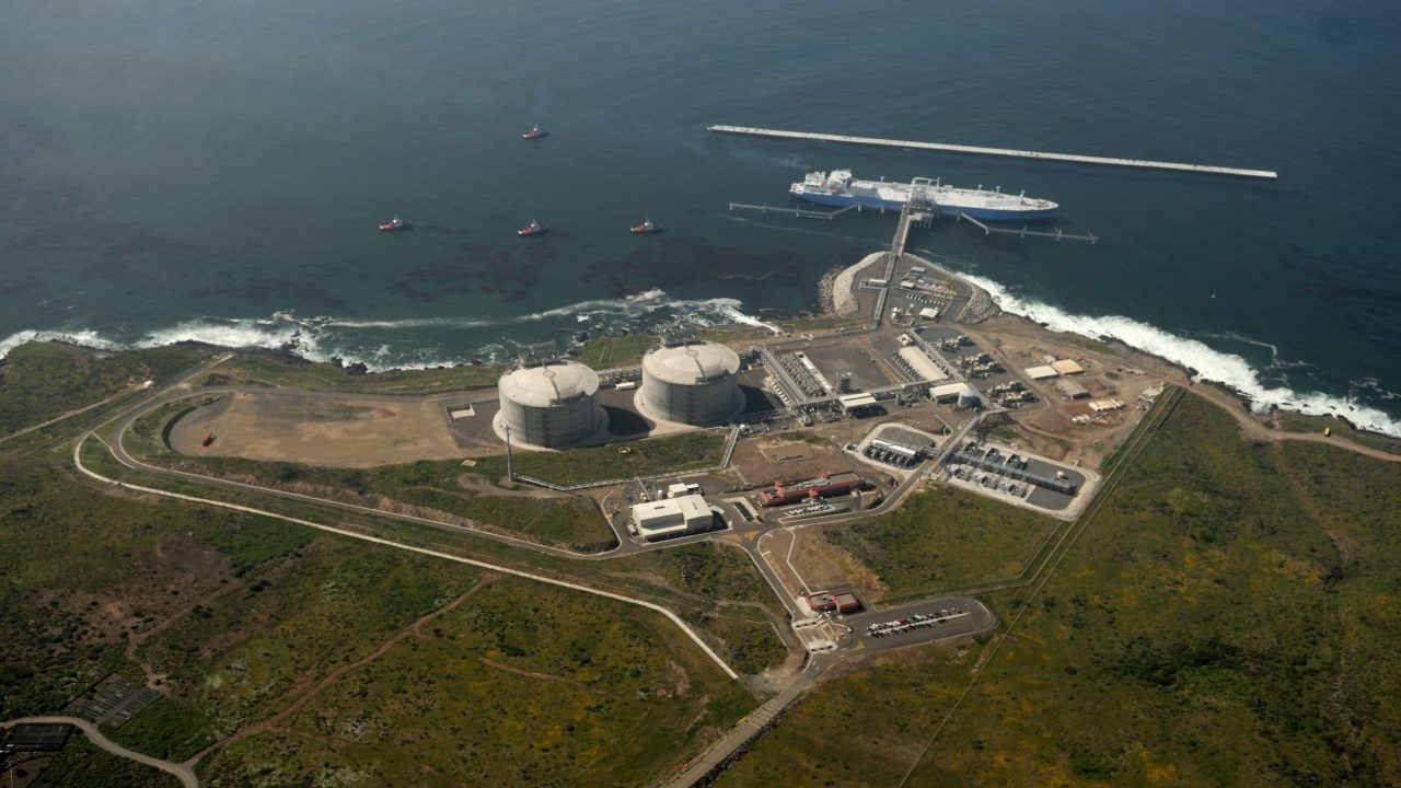 CFE firma alianza con Sempra para proyectos de gas natural