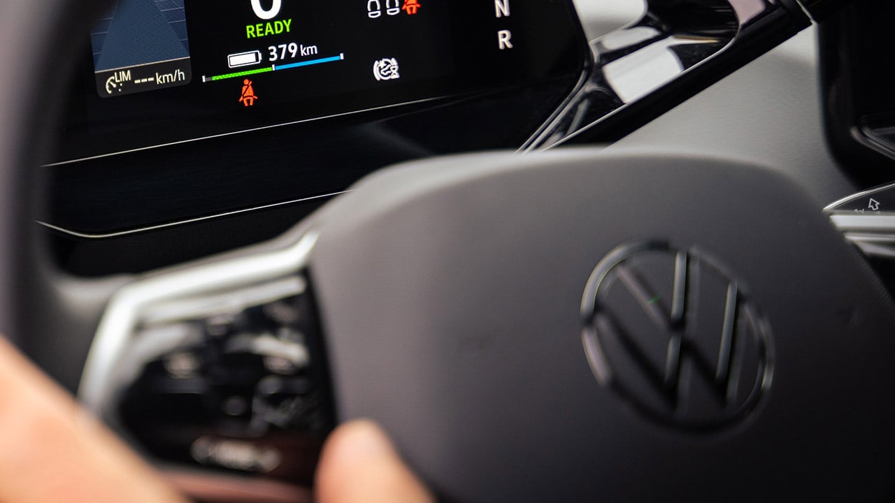 VW empezará a integrar el sistema de IA ChatGPT en sus vehículos este año