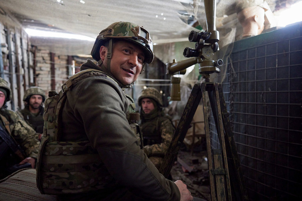 Ucrania Rusis Ukrainian President Volodymyr Zelensky visits a front line.