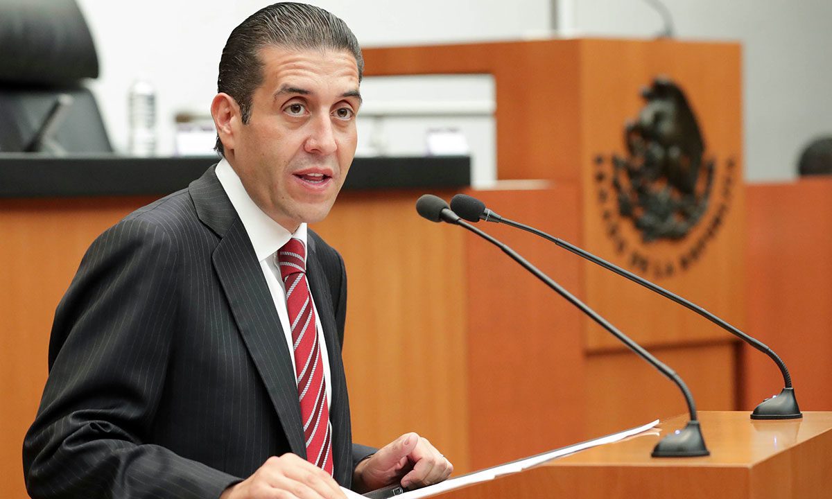 Multan con 61 mdp a empresa de exfuncionario de EPN por ventiladores Covid