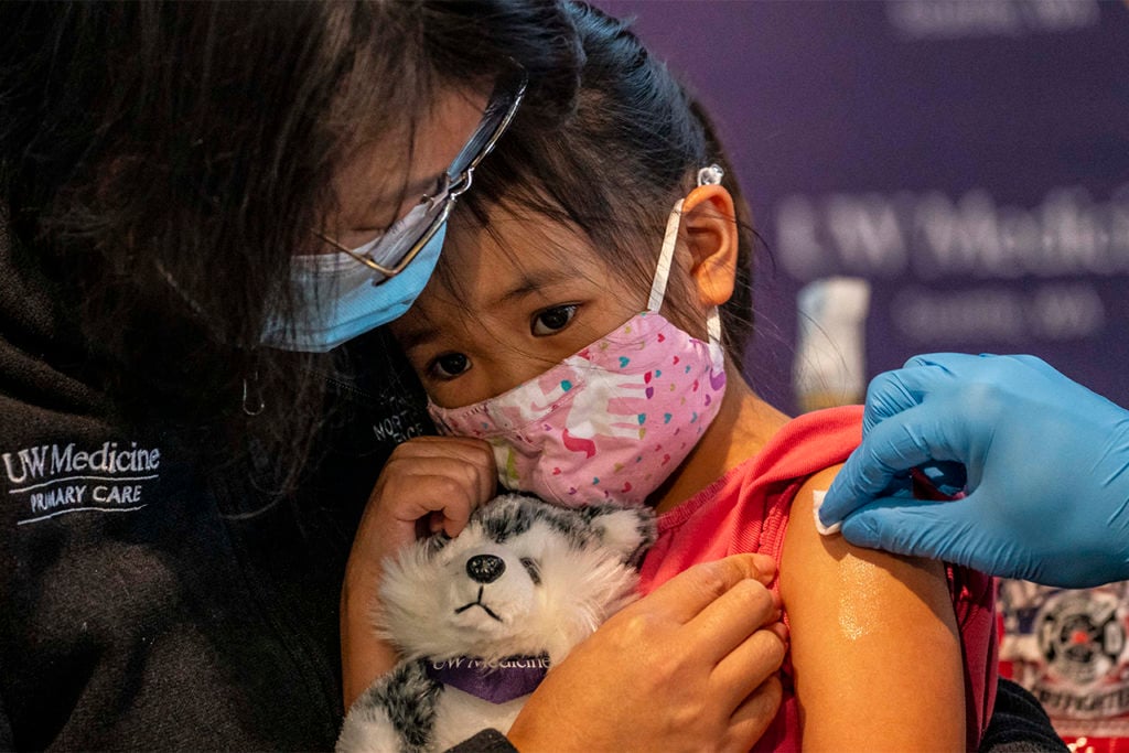 Vacunación Niños Niñas UW Medicine Holds Vaccination Event For Kids Aged 5-11