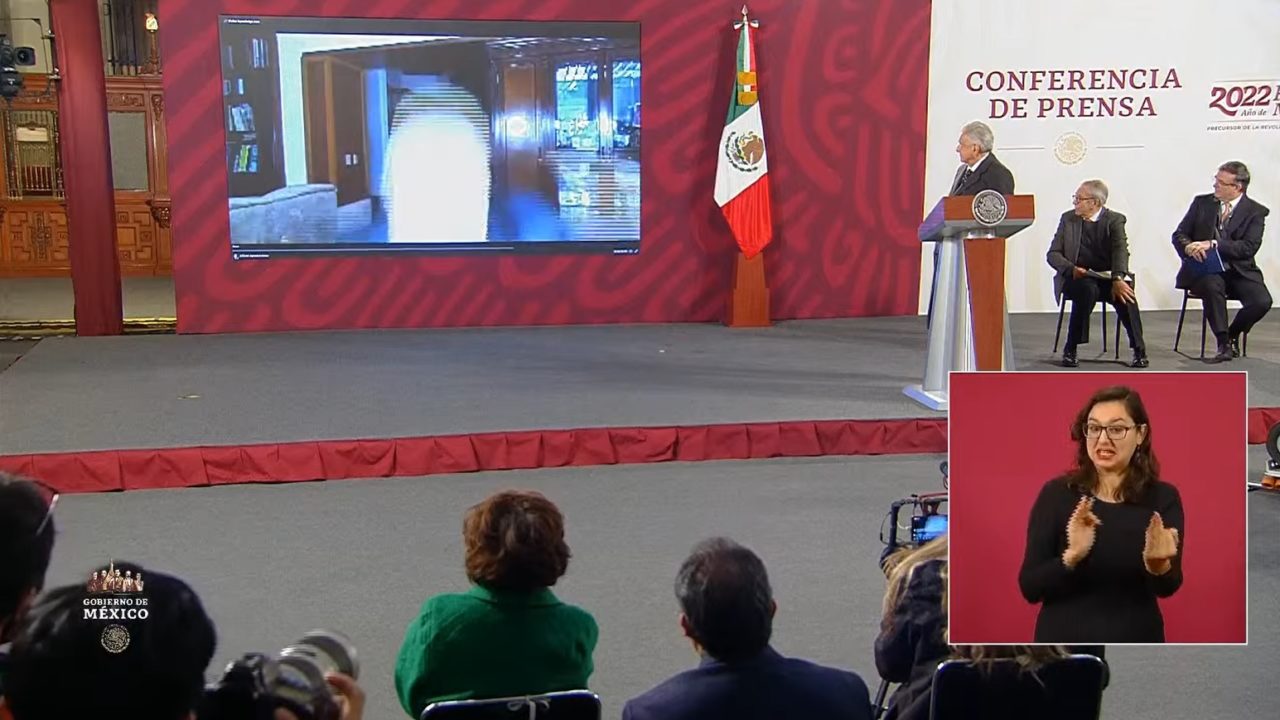 AMLO ‘trolea’ a líderes del PRI y de FRENA; exhibe ‘caídas’