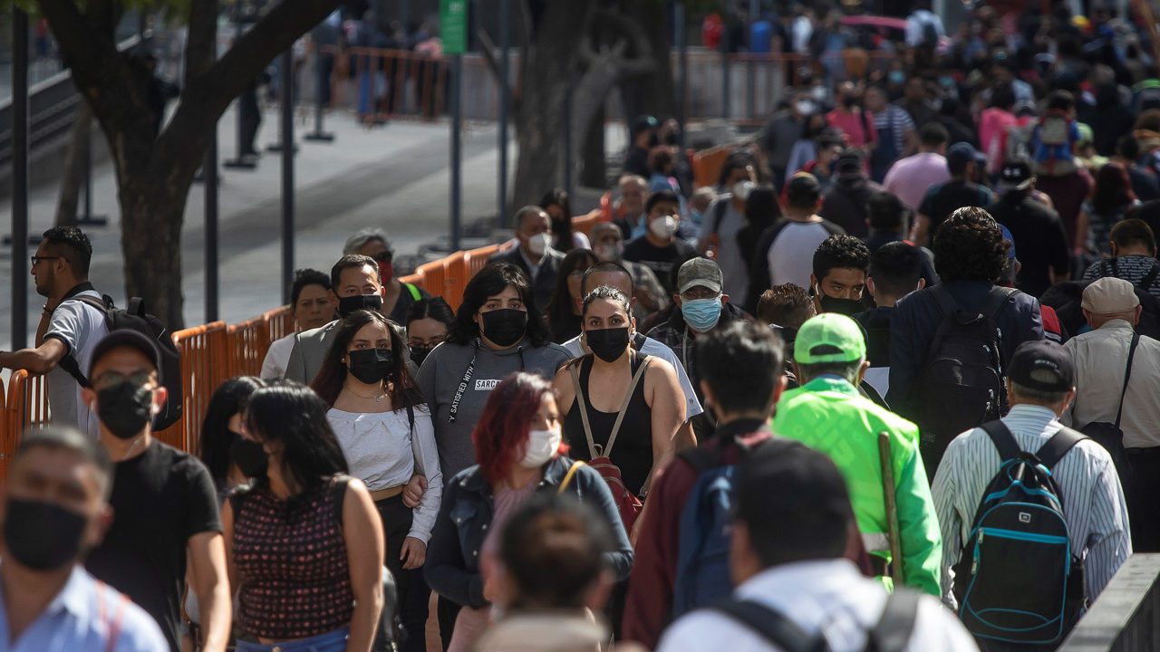 México llega a Semana Santa en verde y con la posibilidad de retirarse el cubrebocas
