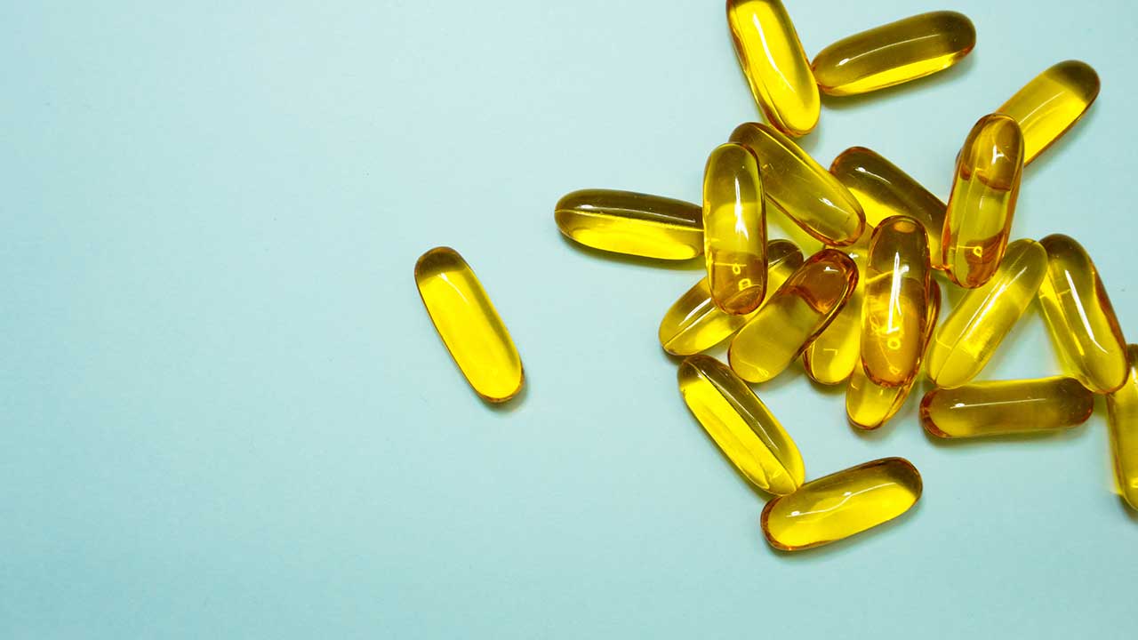 Tomar un suplemento multivitamínico diario podría tener efectos positivos pero limitados, revela un estudio