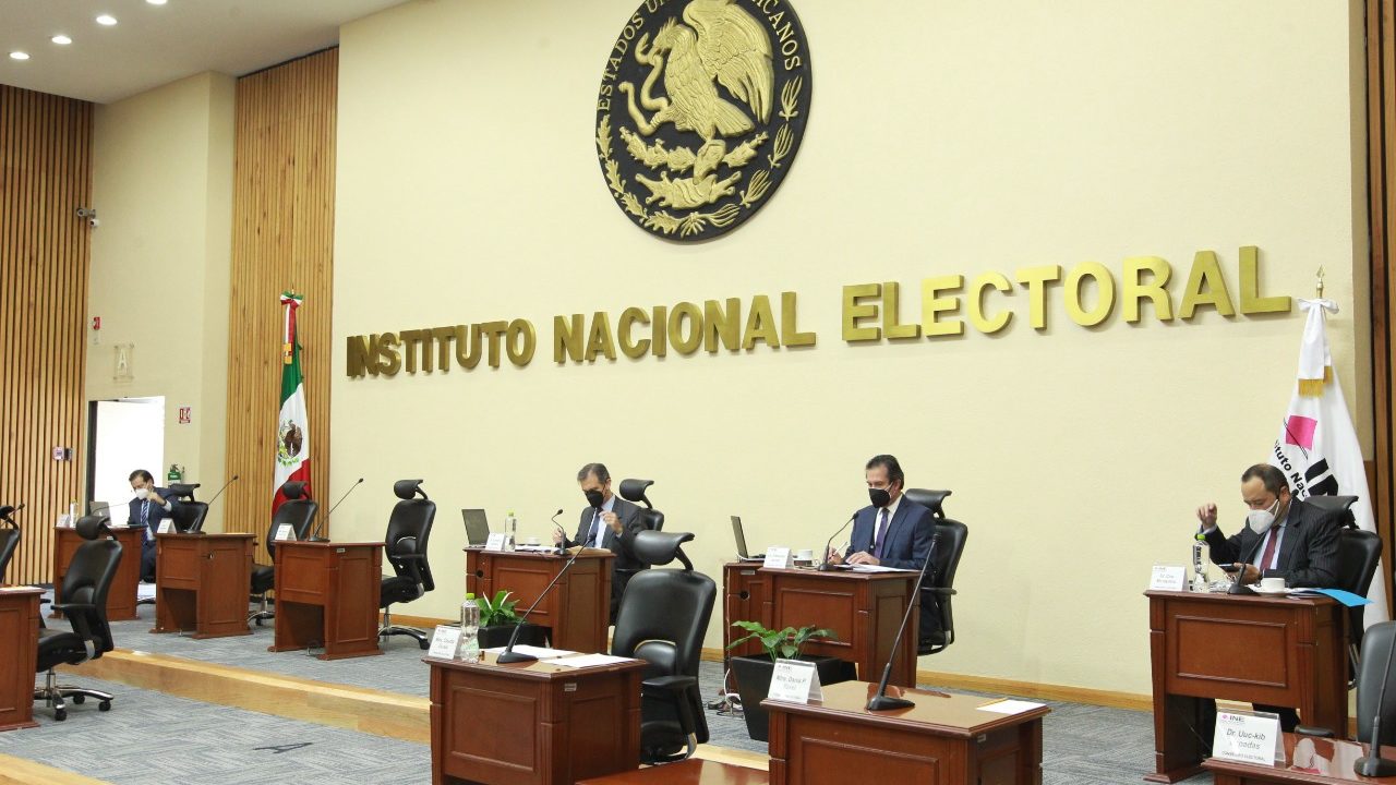 Iglesia mexicana dice que nada justifica campaña en contra el INE