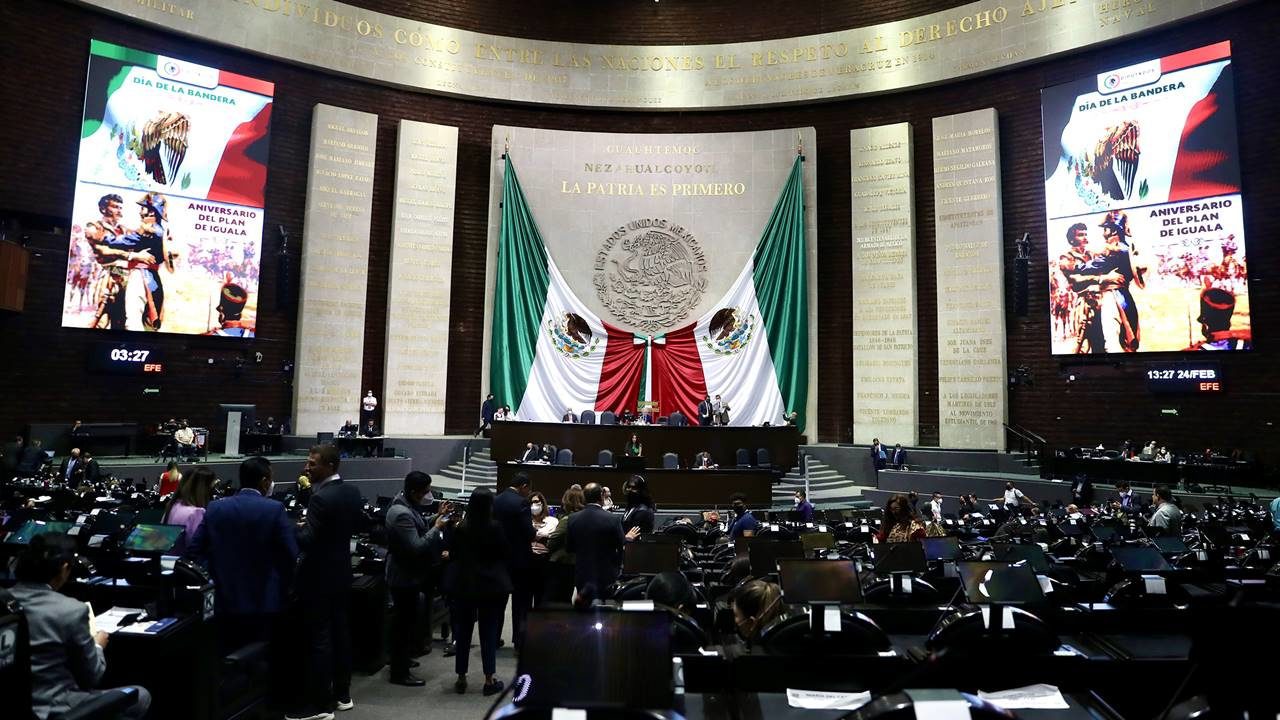 PRI denuncia ante TEPJF presunta sobrerrepresentación de Morena en el Congreso
