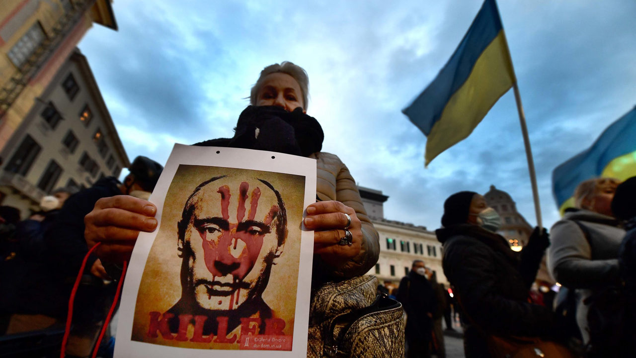 Mueren 57 ucranianos por invasión rusa; otros se desplazan a países vecinos
