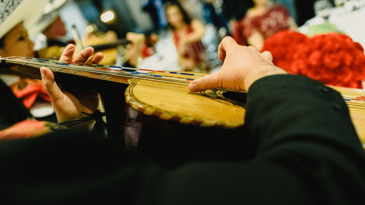Italiano se enamora de México y se convierte en mariachi