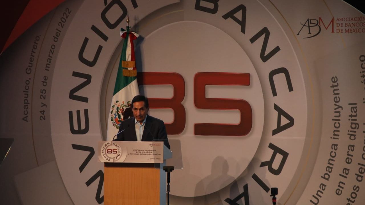 La banca será clave para el crecimiento de México: SHCP