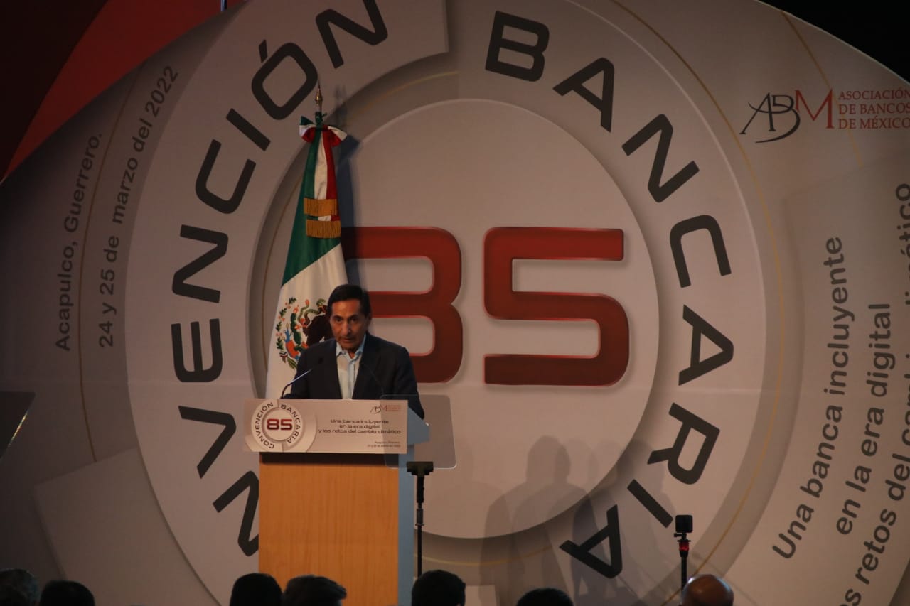 La banca será clave para el crecimiento de México: SHCP