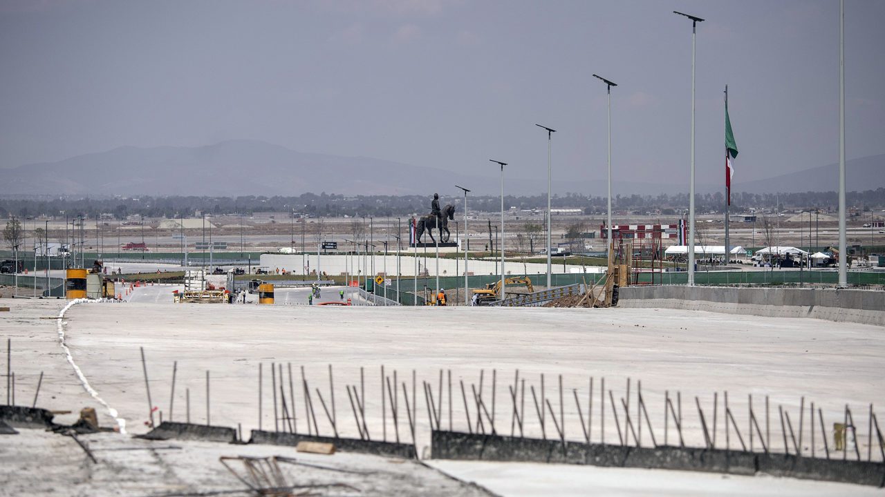 Cada quien sus datos: Presidencia y Sedena difieren sobre obras y vuelos en AIFA