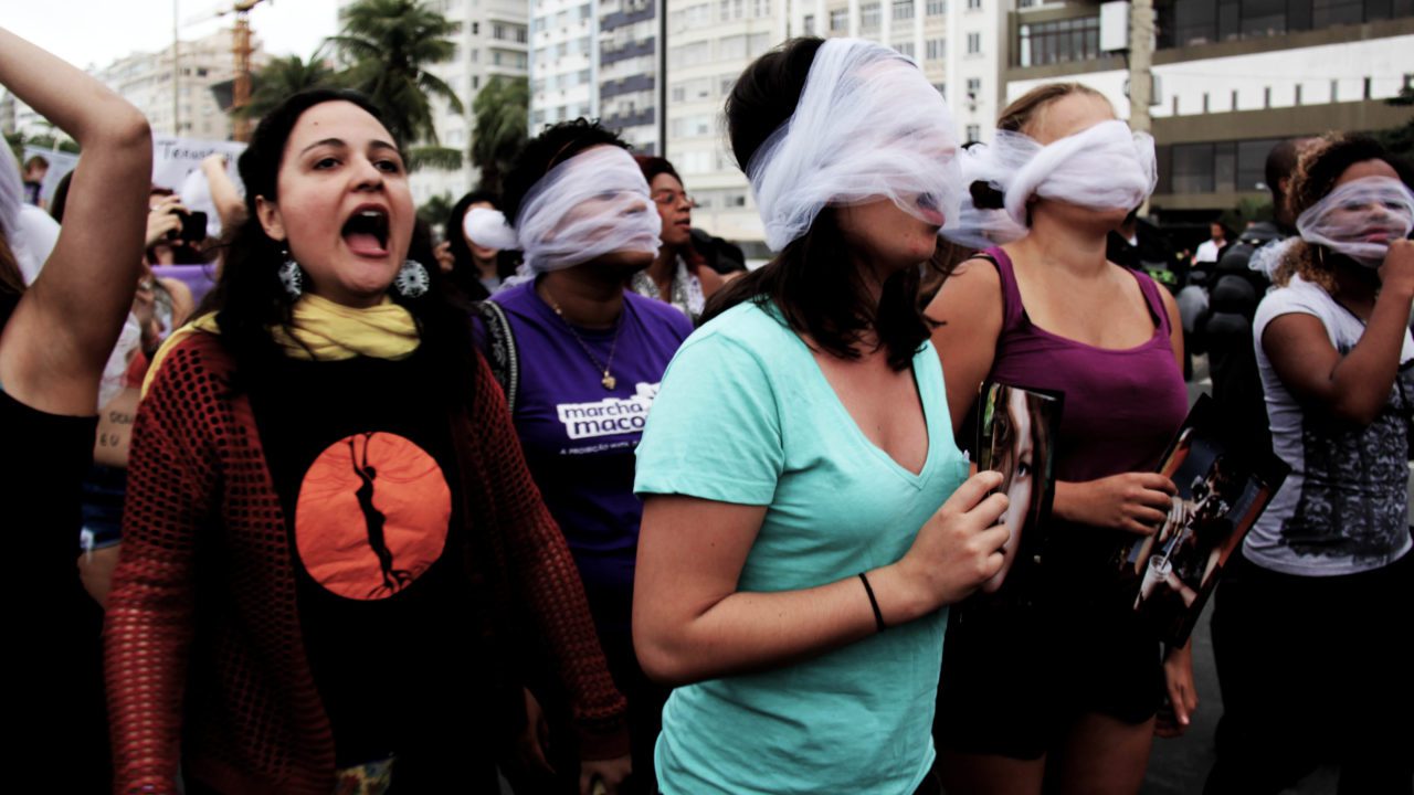 ¿Por qué aún histéricas?