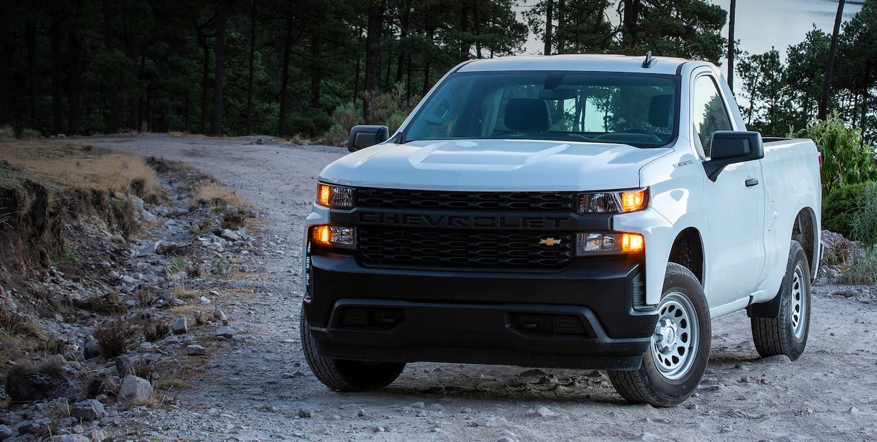 General Motors detendrá producción de pickups en EU por chips; en Silao continuará