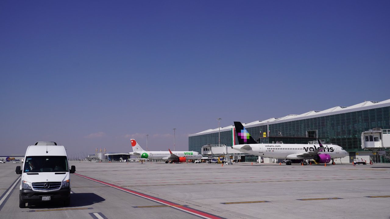 Aerolíneas nacionales levantan la voz contra rutas locales operadas por extranjeras en el AIFA
