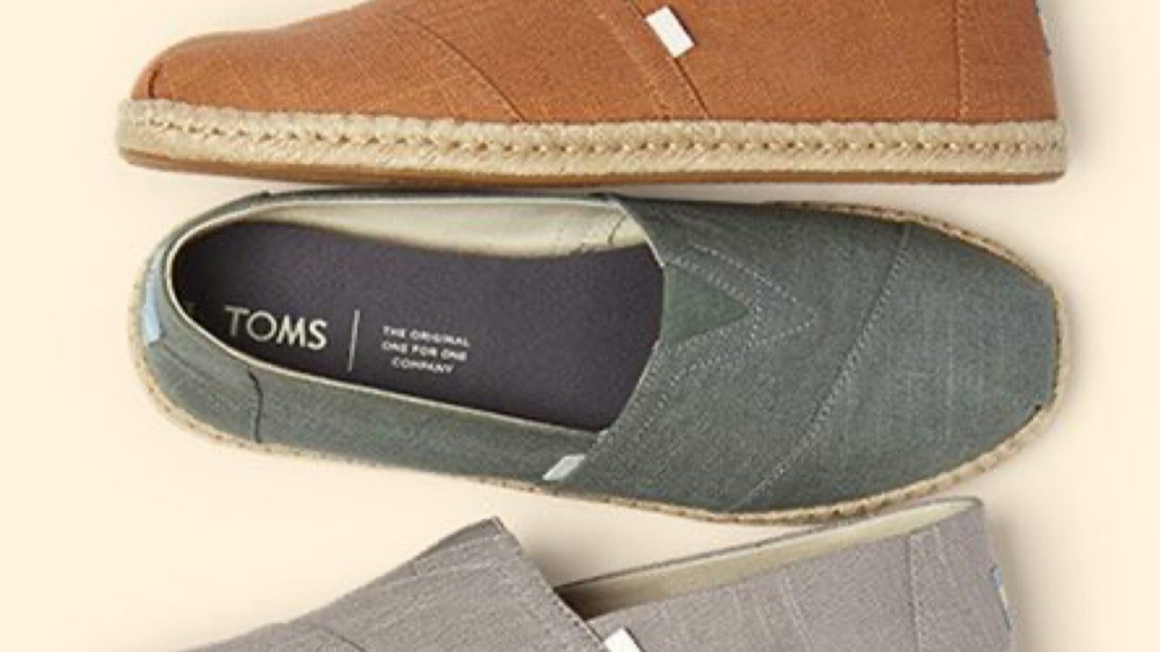 Zapatos Toms aprende la lección y regresa a México con tiendas físicas