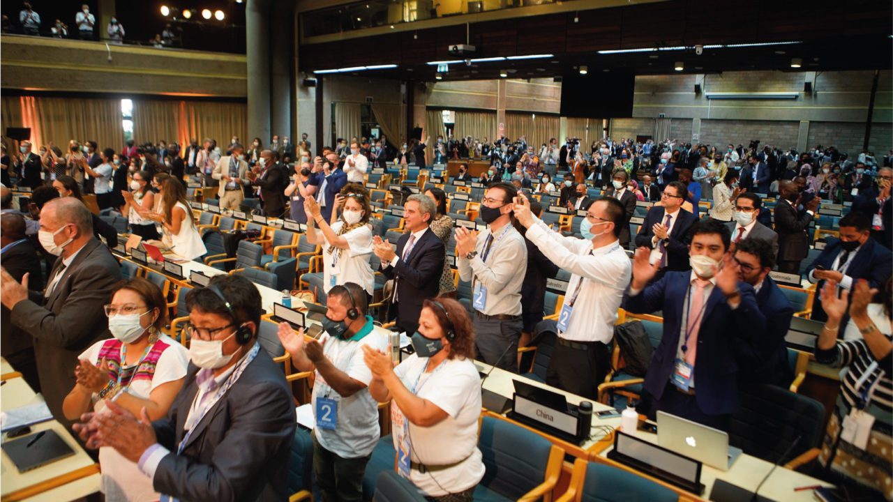 Asamblea de la ONU aprueba negociar pacto contra contaminación plástica